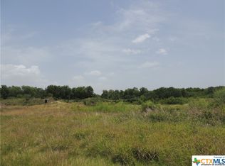 York Rd, Victoria, TX 77905