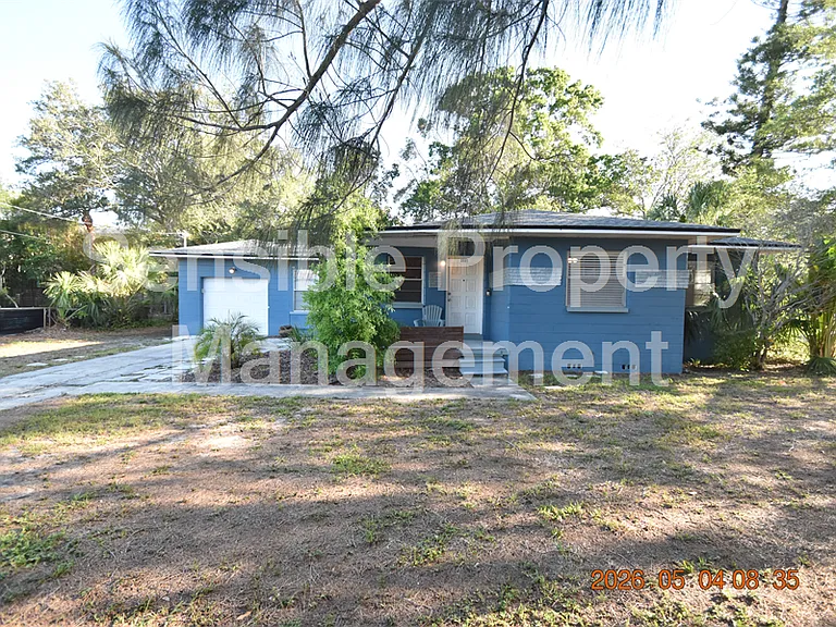 2801 Sanders Dr — Photo 40