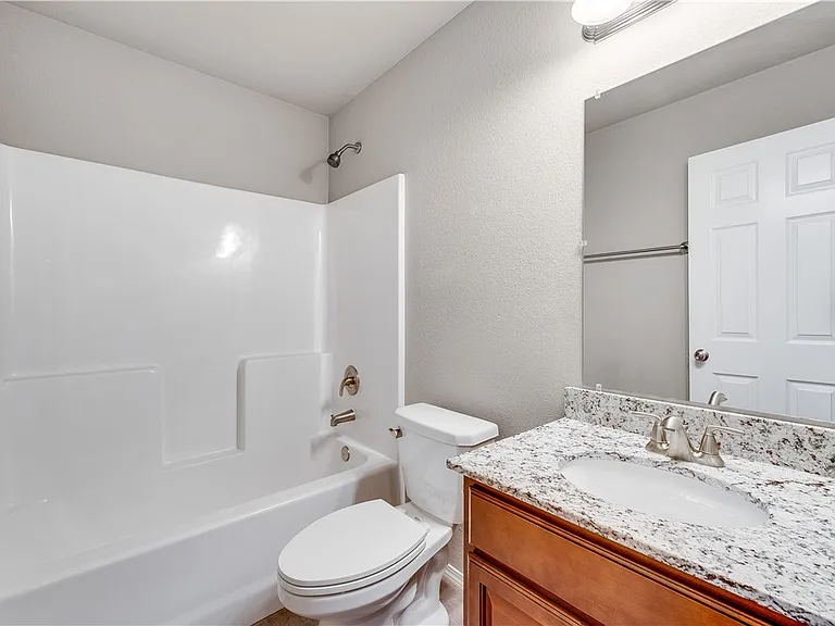 705 SW River Rock St — Photo 13