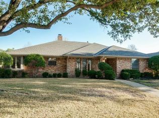 2403 Honeysuckle Dr, Richardson, TX 75082