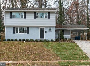 8918 Victoria Rd, Springfield, VA 22151