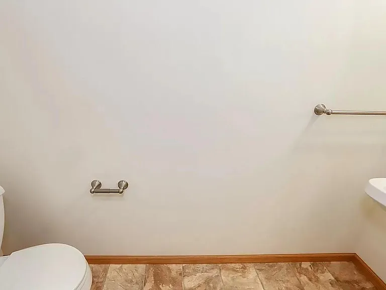 1345 Echo Lake Ct — Photo 10