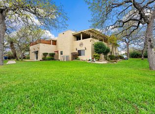 549 Sand Bend Dr, Kerrville, TX 78028