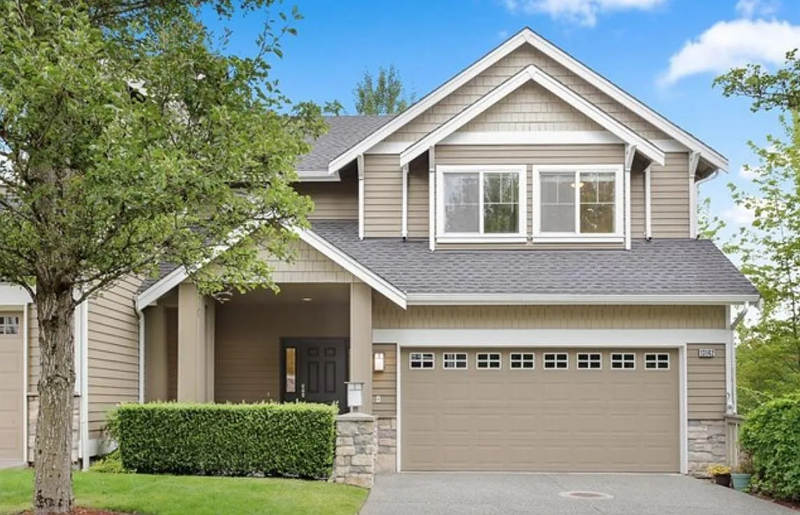 3 bed, 2.5 bath, 1730 sqft, $3,800 — Photo 1