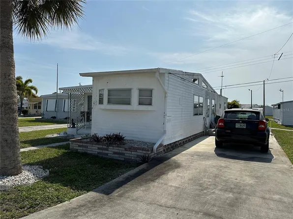 244 Outer Dr, Venice, FL 34285