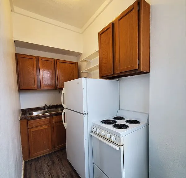 420 2nd Ave NE #102 — Photo 10