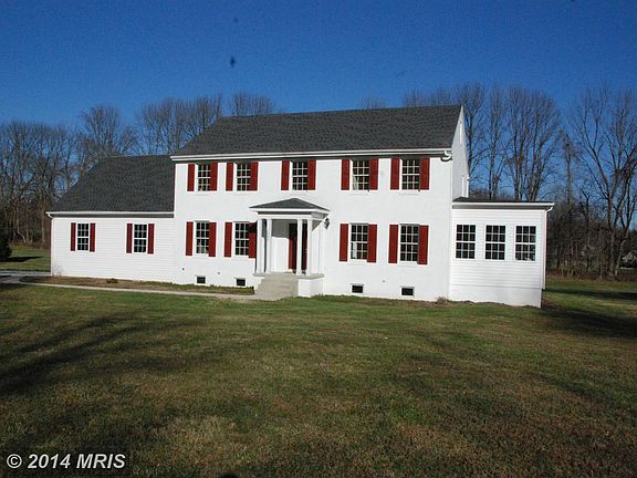 2nd image of 104 Sallie Ln