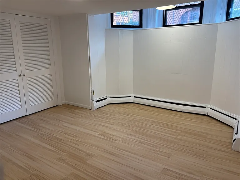 3 Fairfield St #1 — Photo 3
