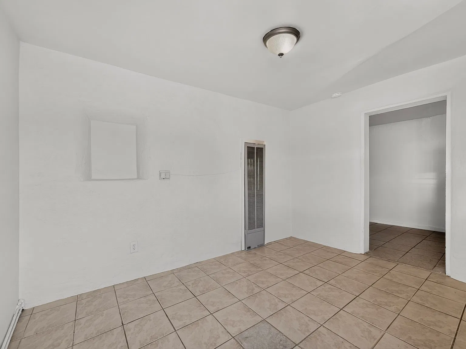 1219 Summer Avenue Northwest — Photo 3