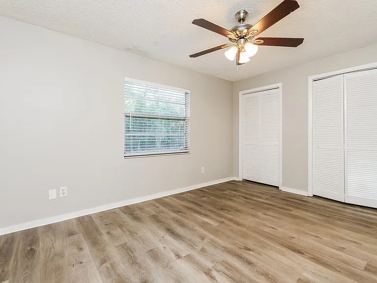 620 Riverwoods Cir — Photo 11