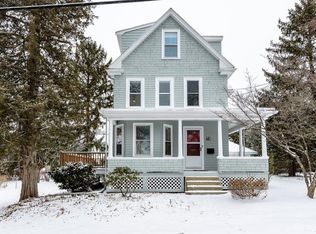 72 Oak St, Lexington, MA 02421