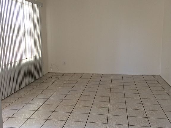 4th image of 9002 W Mackenzie Dr