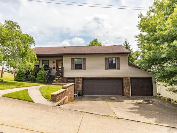 1002 Stout St, Bridgeport, WV 26330