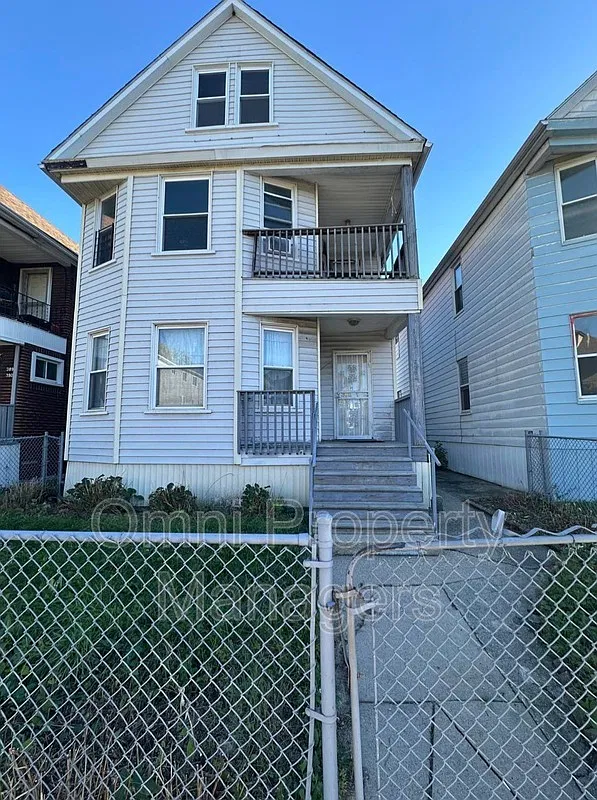 1 bed, 1.0 bath, $600 — Photo 2