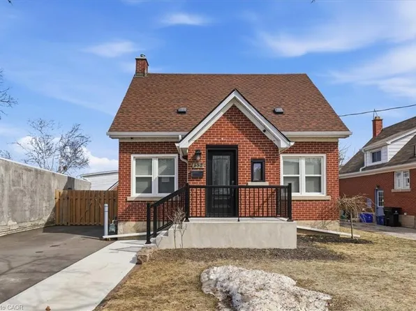 652 Weber St E, Kitchener, ON N2H 1H2