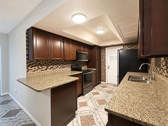 4th image of 6142 TEBBETTS DRIVE