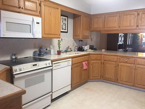 4th image of 2039 Henryanna Ave