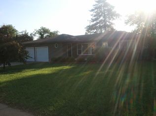 625 Briarcliff Rd, Salina, KS 67401