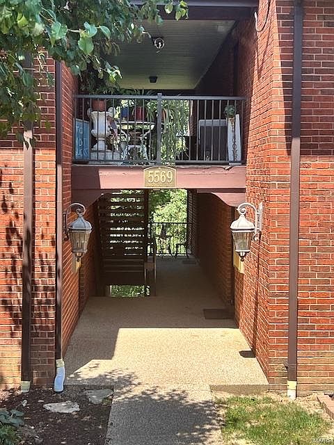 1st image of 5569 Baronridge Dr APT 2