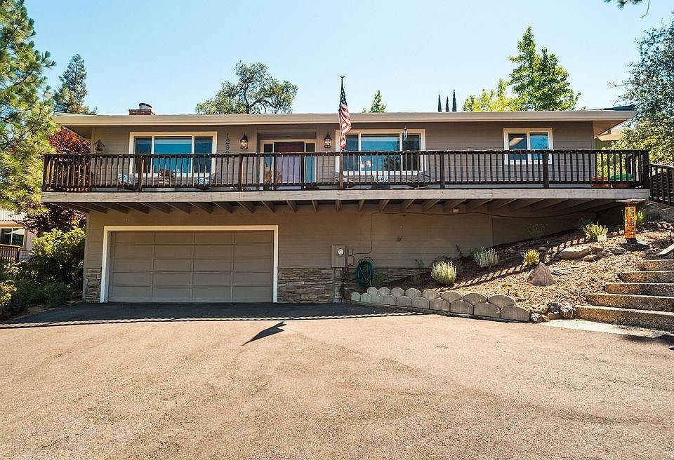 1st image of 12998 Torrey Pines Dr