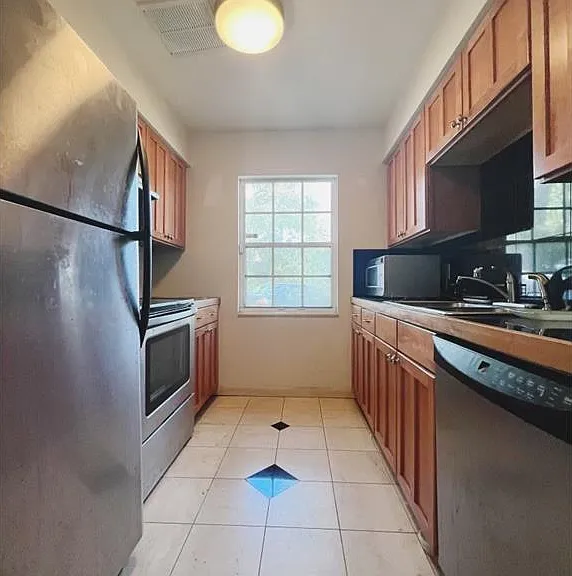 515 S Hyer Ave #1 — Photo 4