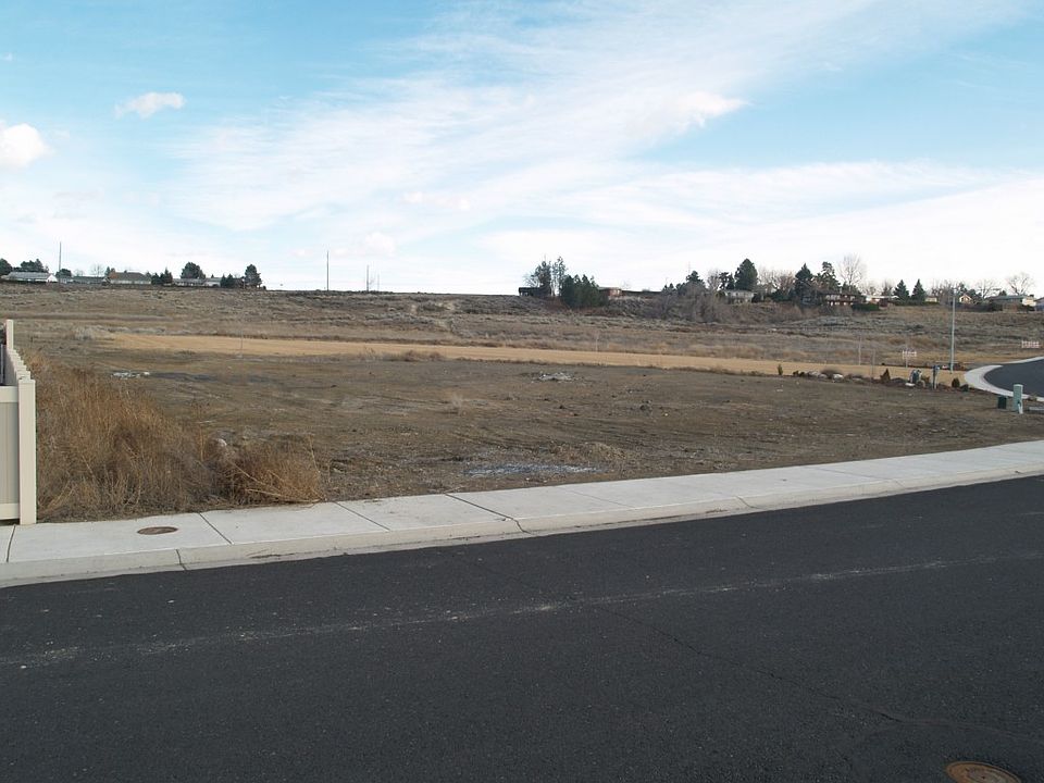 1st image of 1629 S Beaumont Dr
