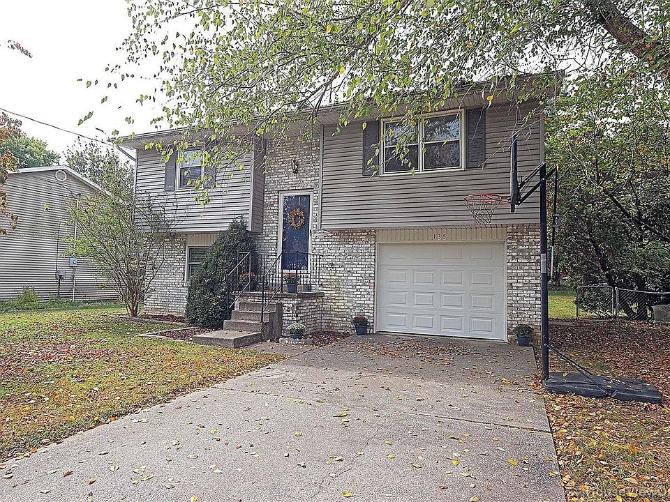 1st image of 135 W Vale Dr