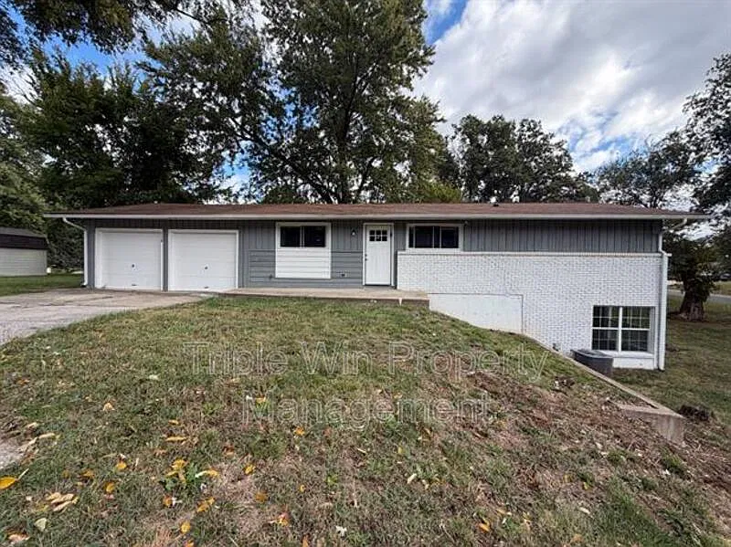 710 Jungs Station Rd
