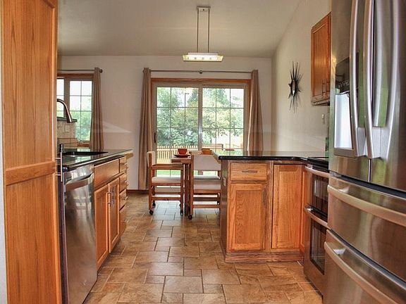 3rd image of 939 W York St #1