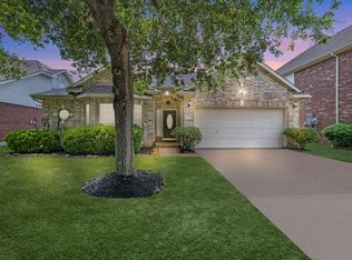 15215 Millers Run Ln, Sugar Land, TX 77498