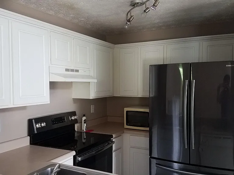 New Samsung French Door Refrigerator with Ice Maker