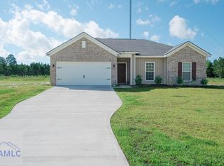 2998 SE Arnold Dr, Allenhurst, GA 31301
