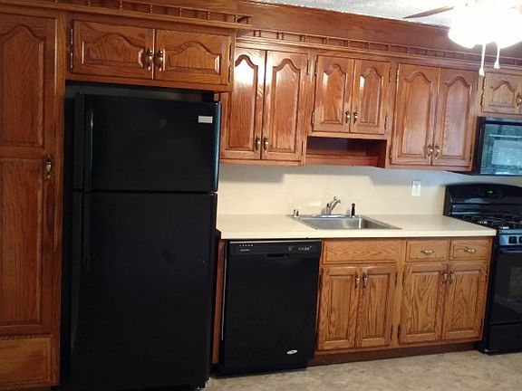 5th image of 4054 Saint Monica Dr