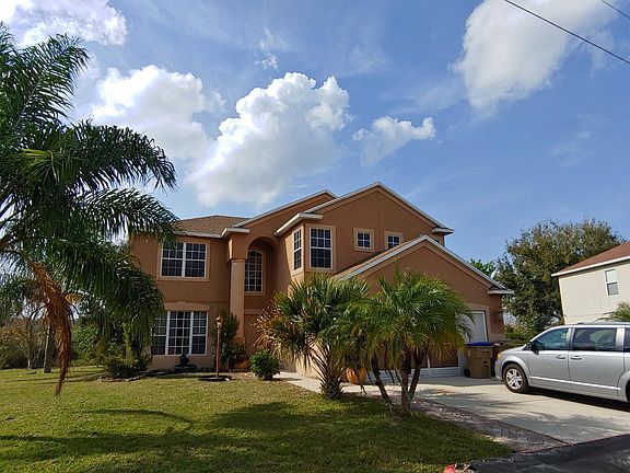 2nd image of 706 Toulon Dr