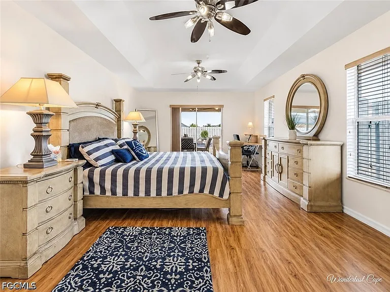4413 SW 10th Ave — Photo 13