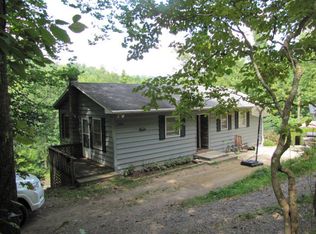 1085 Potts Branch Rd, Franklin, NC 28734