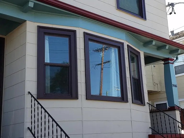Front yard-Studio is upstairs unit