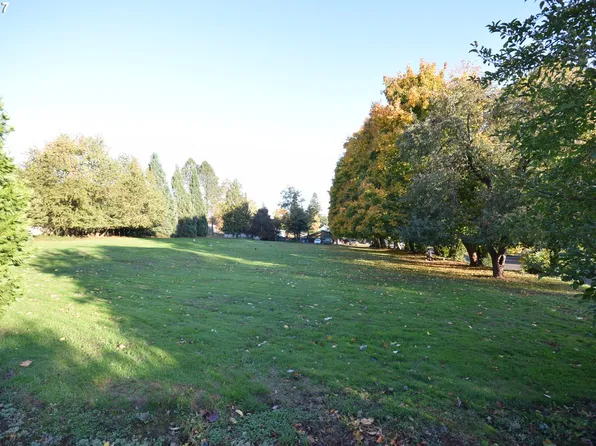 4215 SE King Rd, Milwaukie, OR 97222