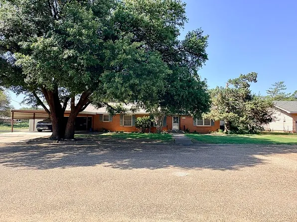 310 8th St, Odonnell, TX 79351