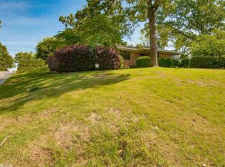 701 Shamrock Dr, Little Rock, AR 72205