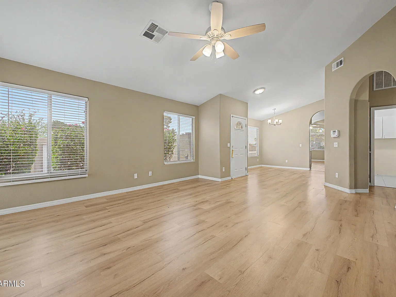3 bed, 2.0 bath, 1491 sqft, $2,410 — Photo 3