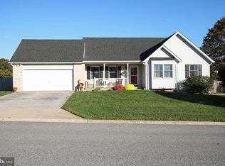 41 Falling Leaf Ct, Westminster, MD 21157