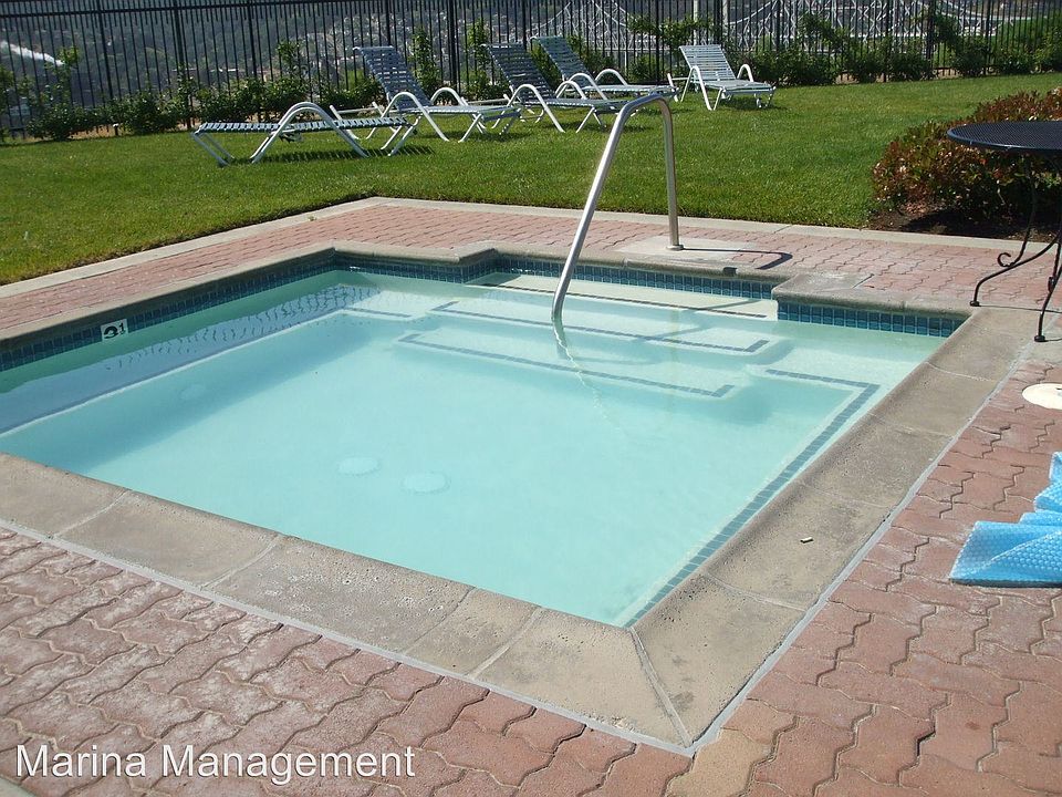 1st image of 1201 Glen Cove Pkwy APT 615