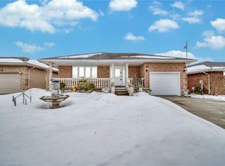 30 Knowles Dr, Woodstock, ON