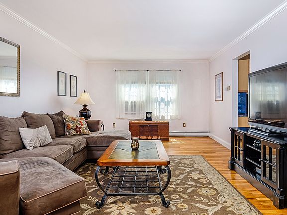4th image of 3074 Wharton Dr
