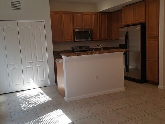 3rd image of 21117 NW 14th Pl APT 336