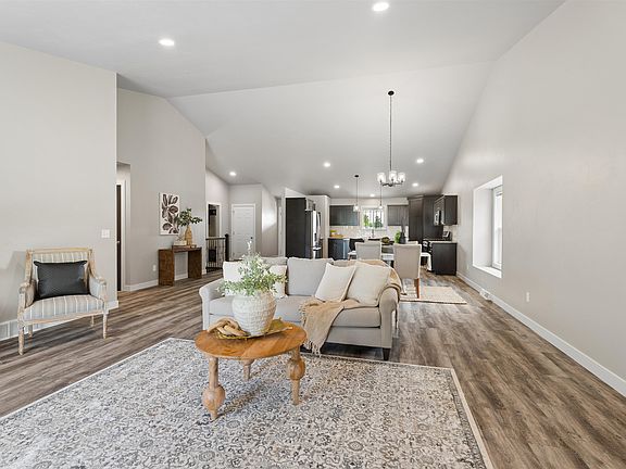 3rd image of 1617 Founders St
