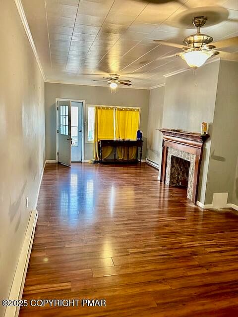 1st image of 623 E Pine St