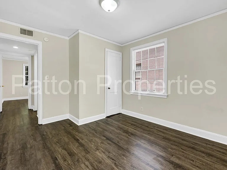 209 S Harden St #209 — Photo 9