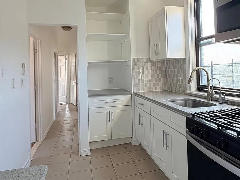 1840 Bronxdale Ave #3 — Photo 5